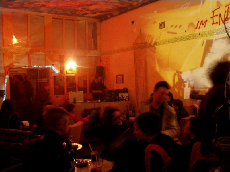 Vekks - Roboexotica Lounge (2)